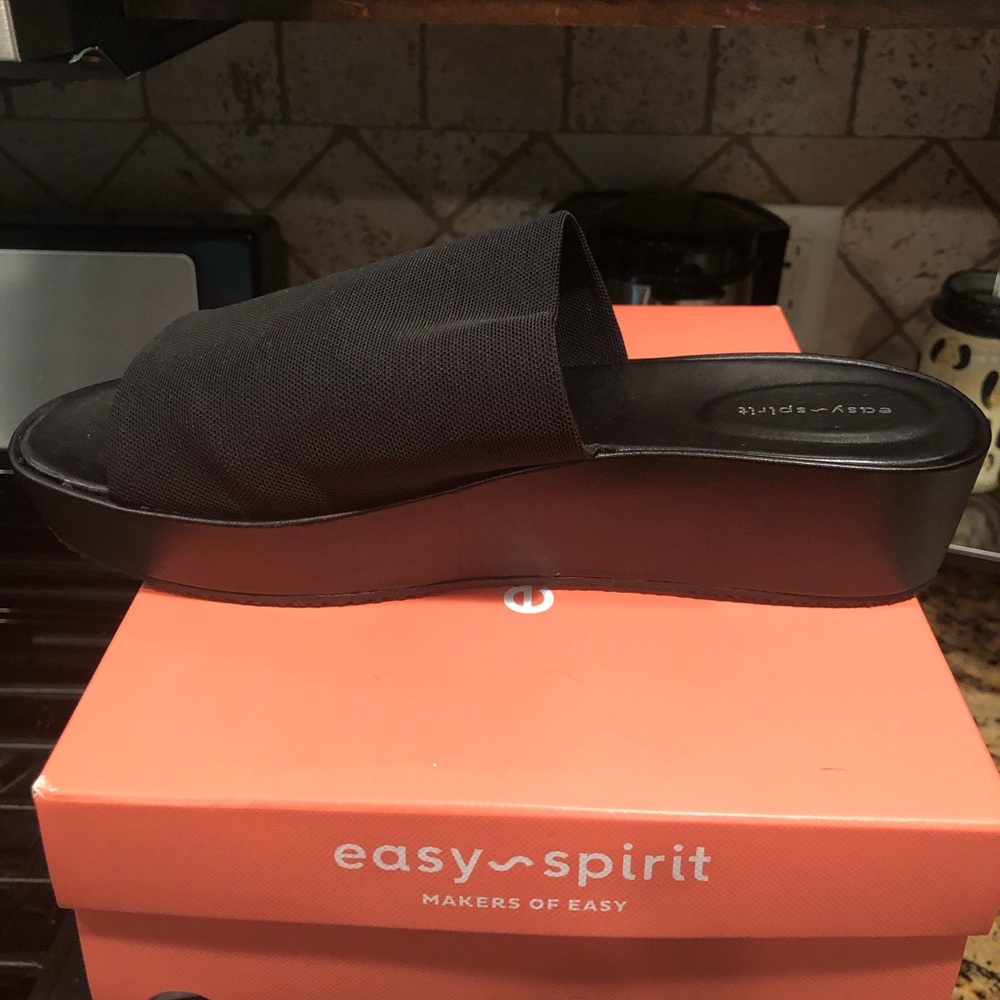 Easy Spirit Sandals